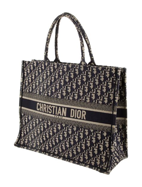 christian dior tote price